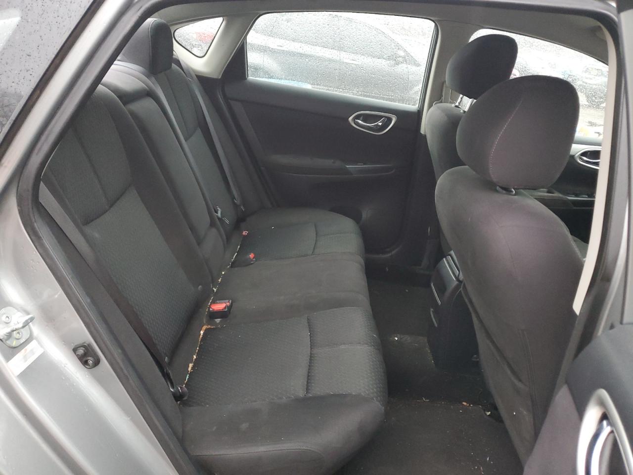 2014 Nissan Sentra - Image 10