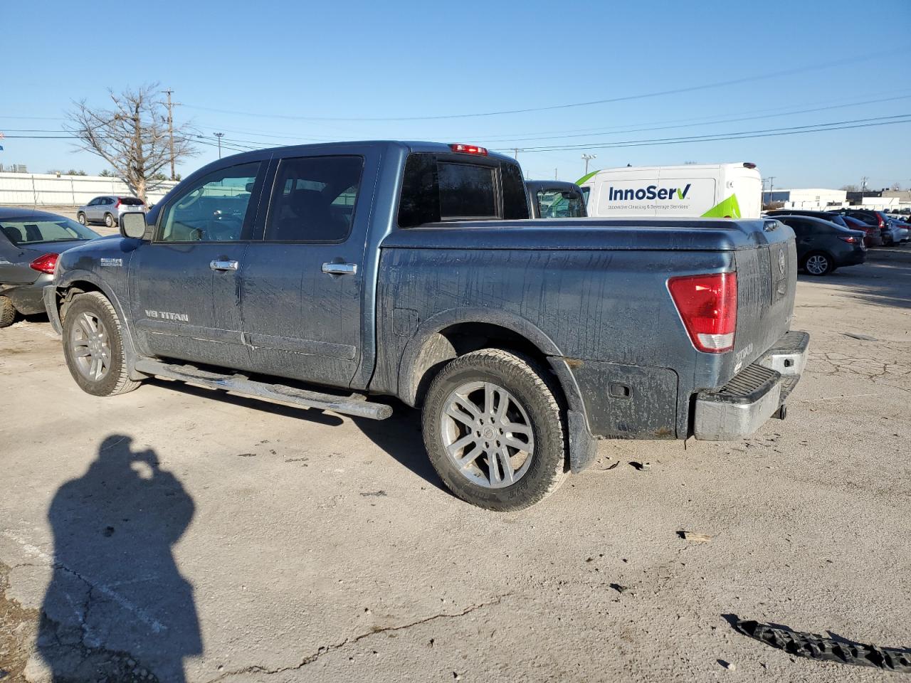 2011 Nissan Titan - Image 2