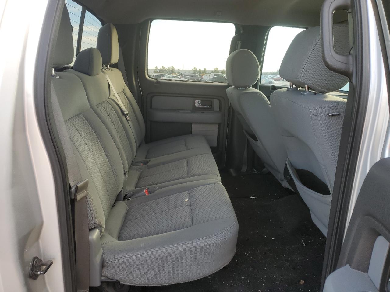 2014 Ford F-150 - Image 10