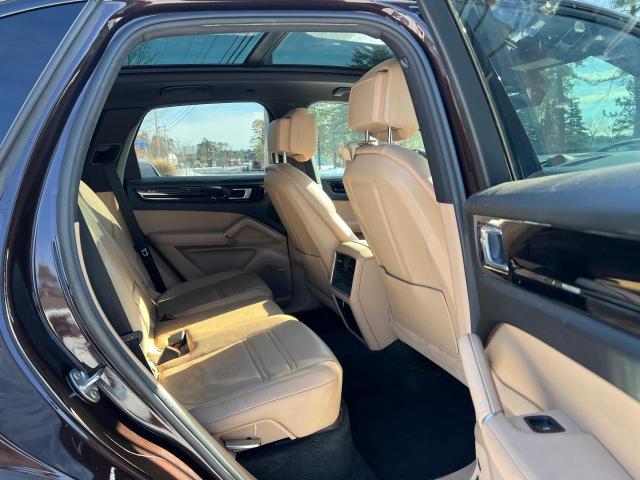  PORSCHE CAYENNE 2019 Brown