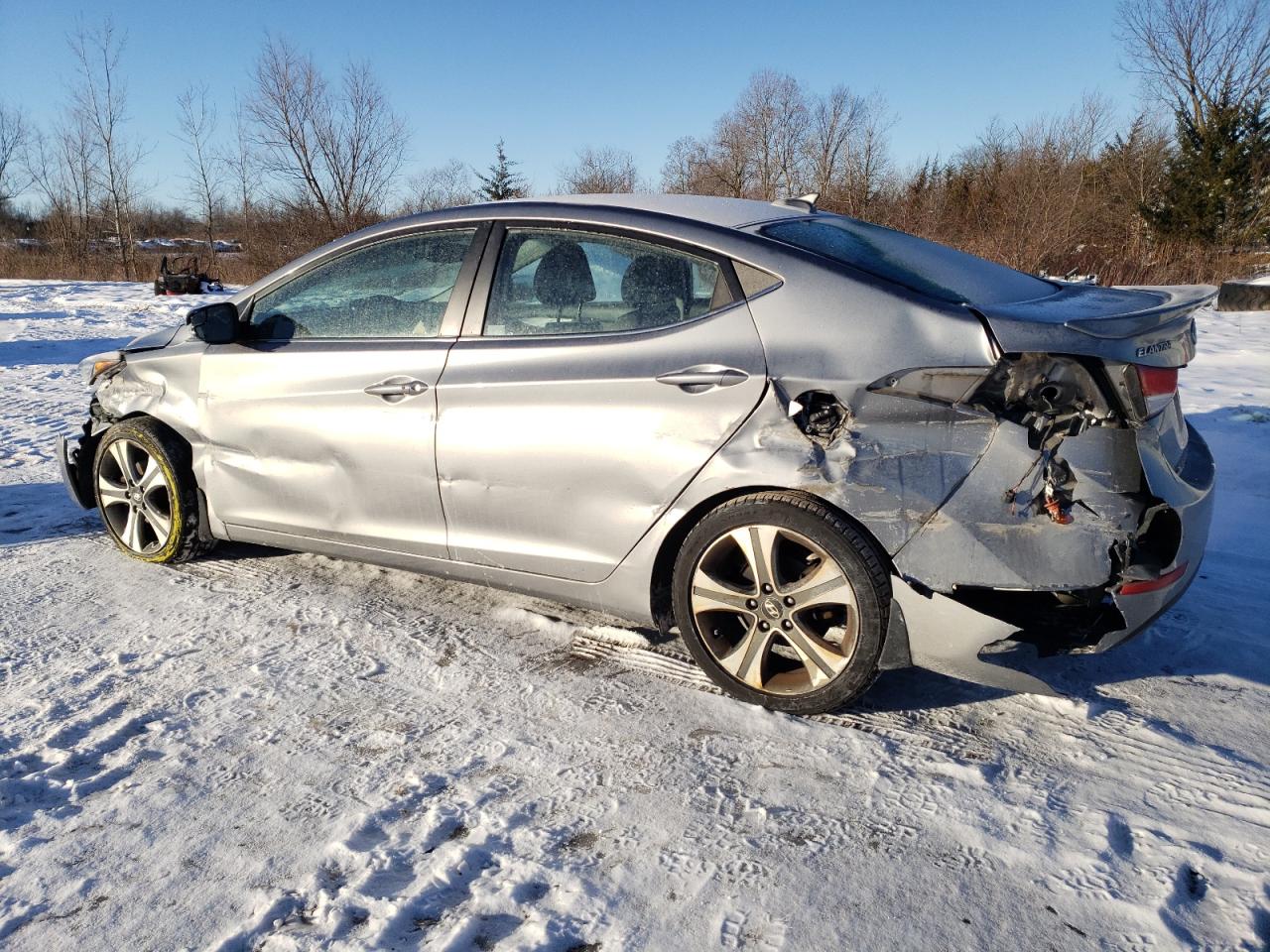 2016 Hyundai Elantra - Image 2