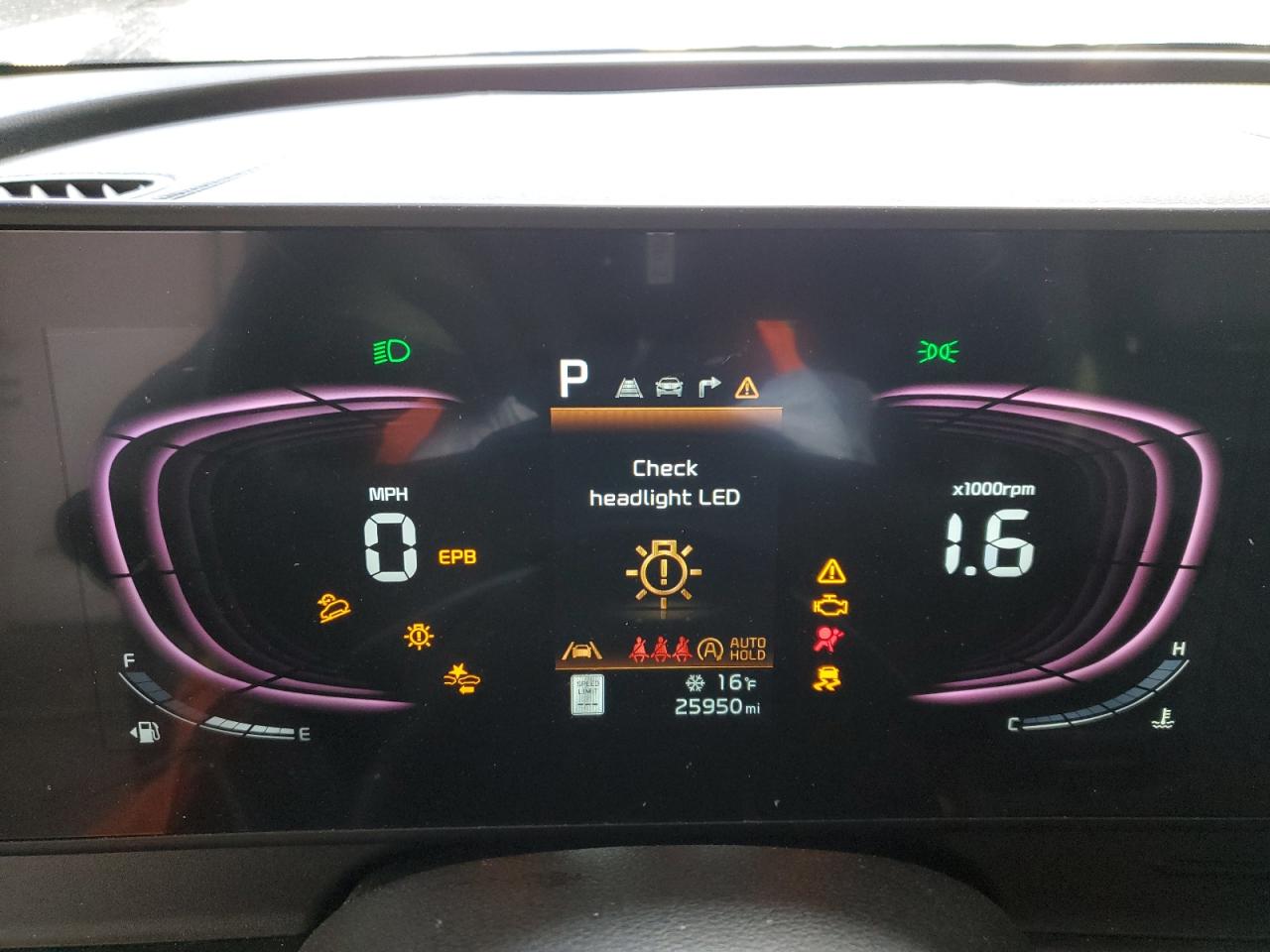 2023 Kia Sportage - Image 9