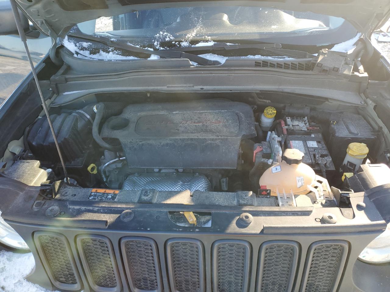 2016 Jeep Renegade - Image 12