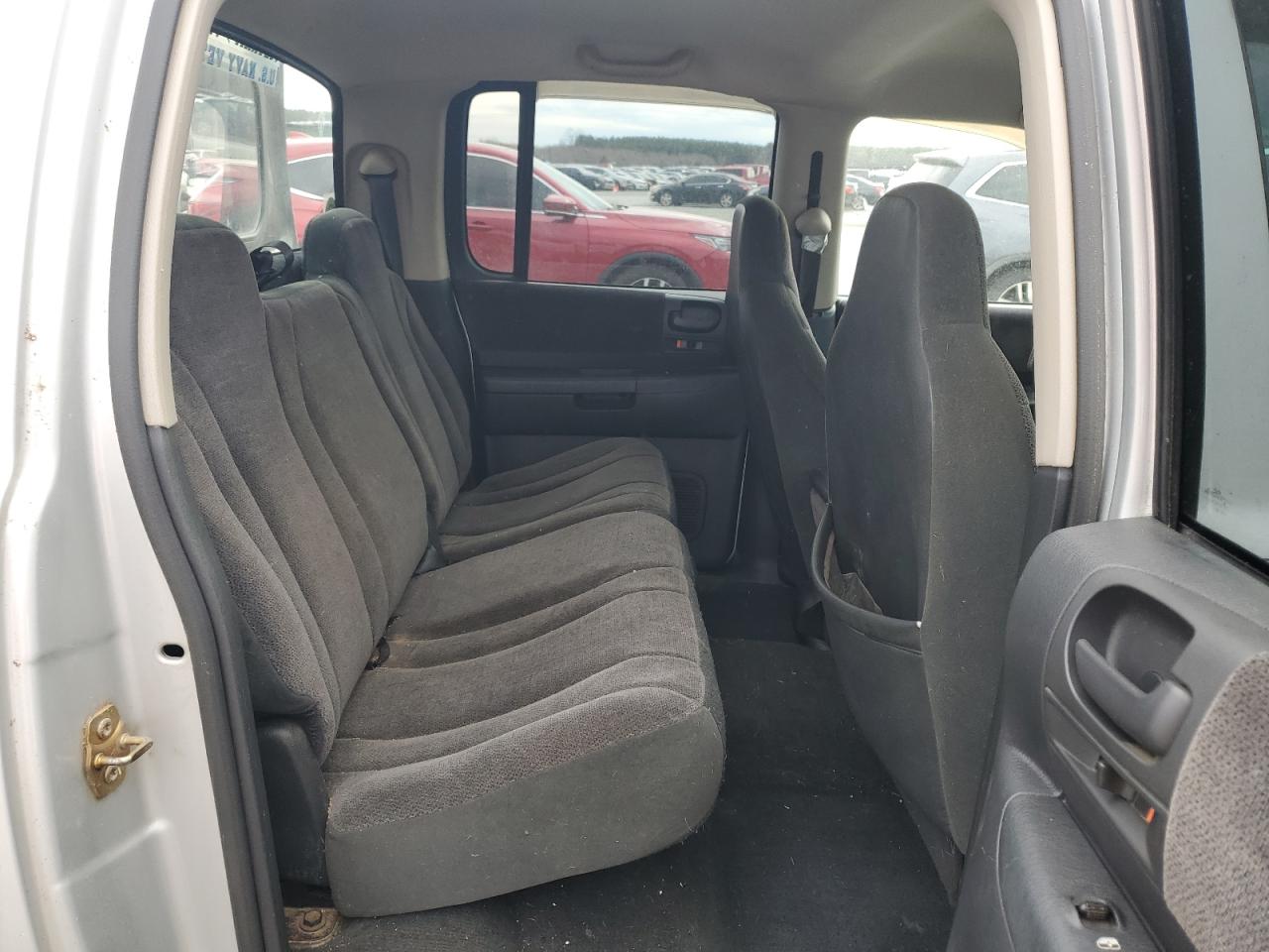 2001 Dodge Dakota - Image 10
