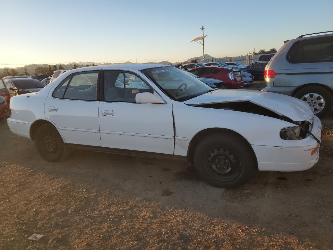 1996 Toyota Camry - Image 4