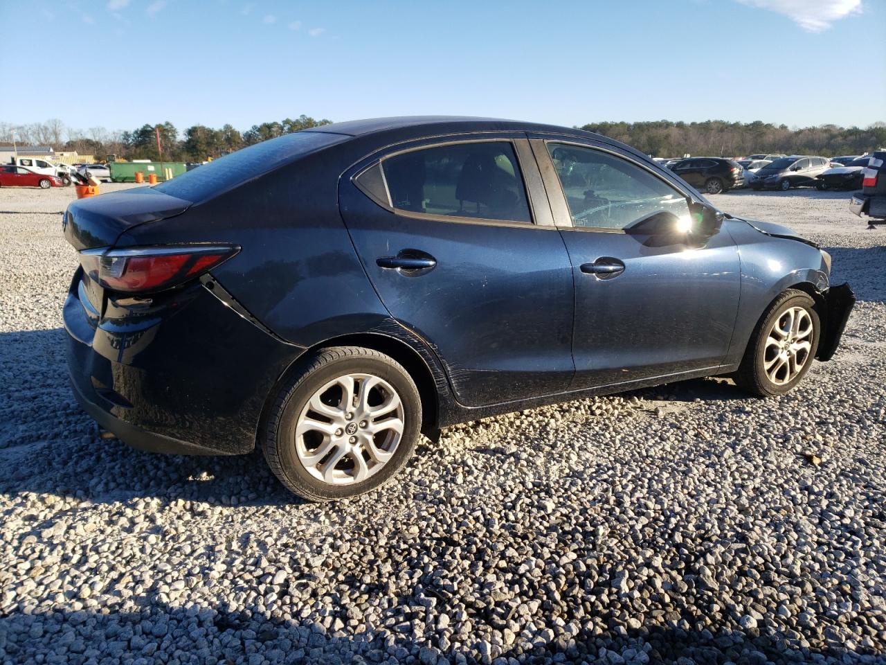 2017 Toyota Yaris - Image 3