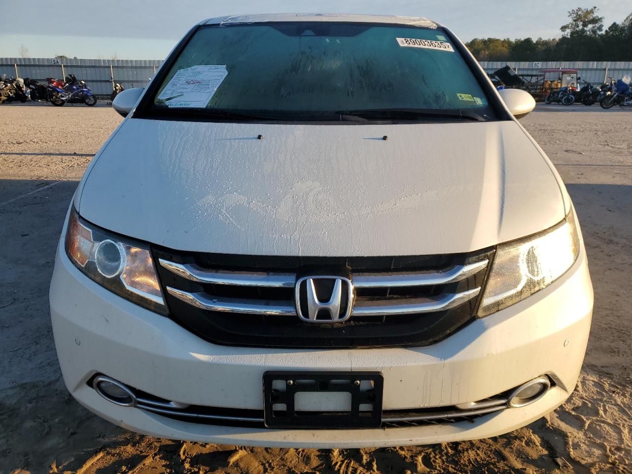 2017 Honda Odyssey - Image 5