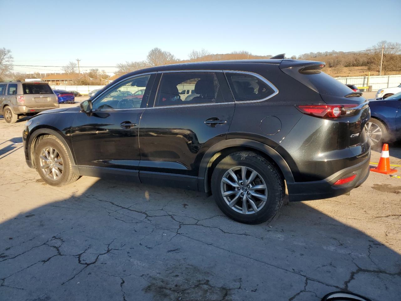 2018 Mazda CX-9 - Image 2