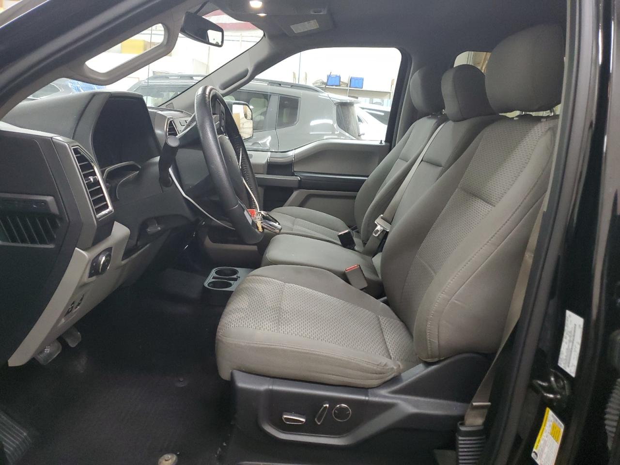2016 Ford F-150 - Image 7