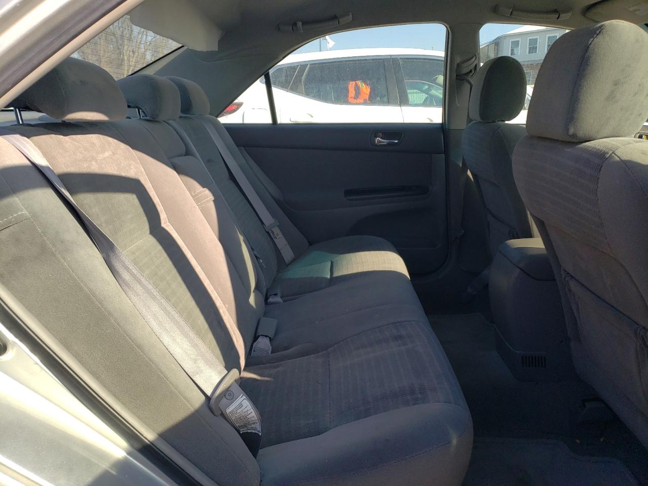 2005 Toyota Camry - Image 10