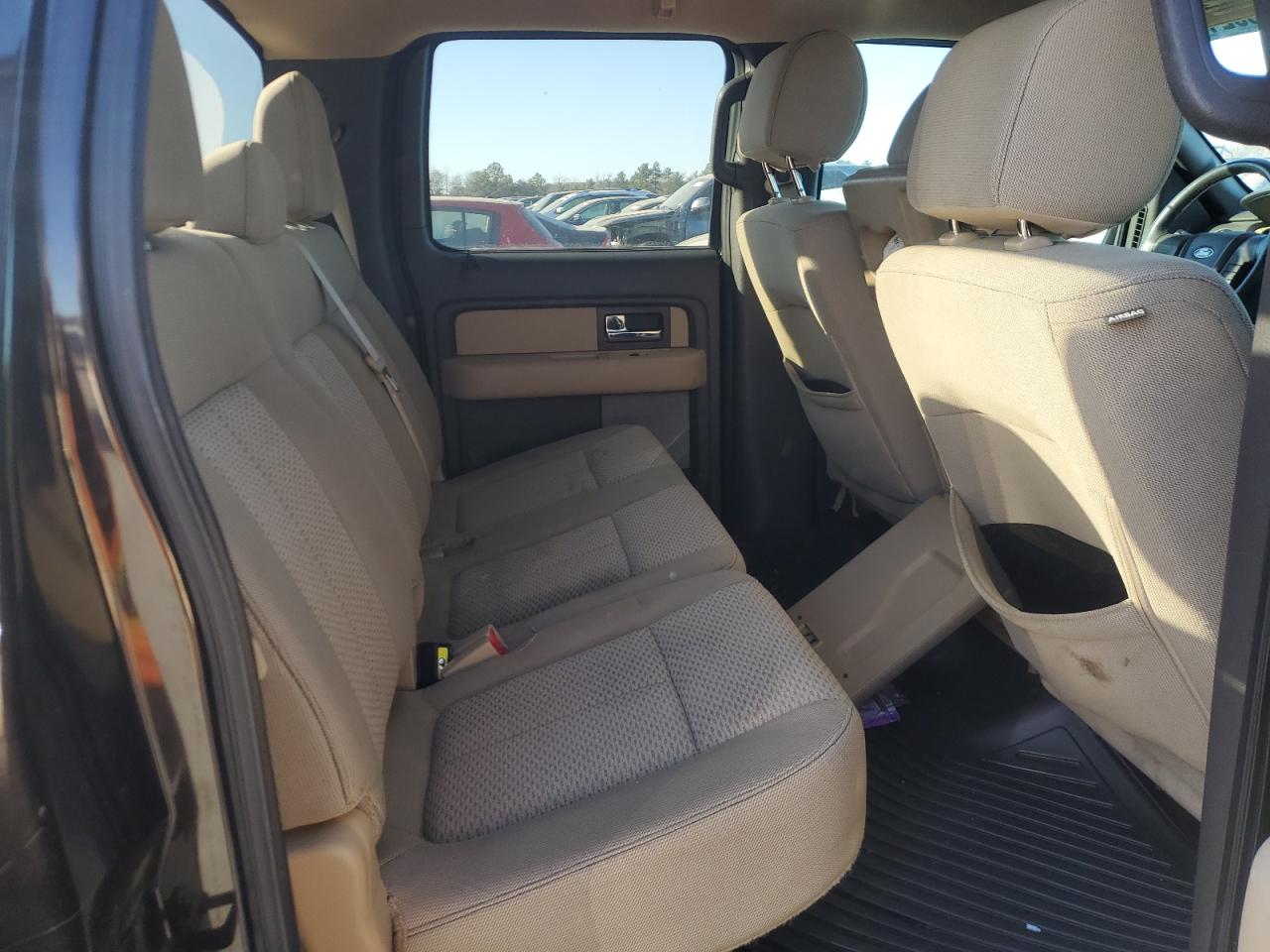 2013 Ford F-150 - Image 10