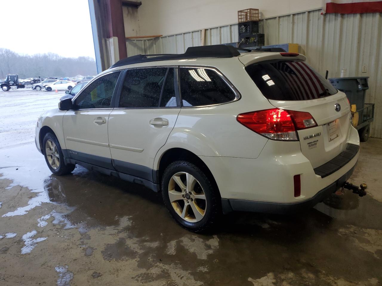 2014 Subaru Outback - Image 2