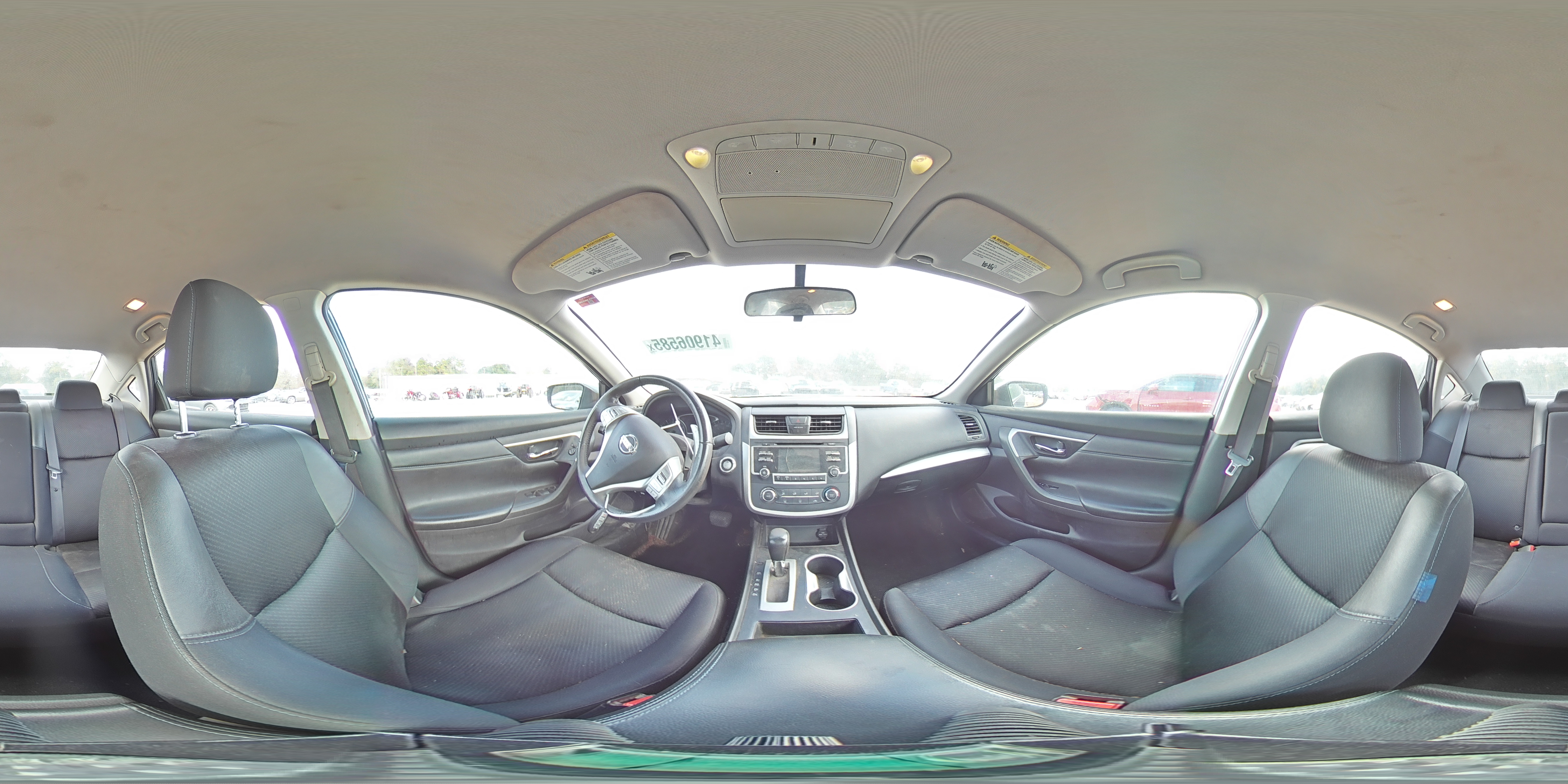 2017 Nissan Altima - Image 13