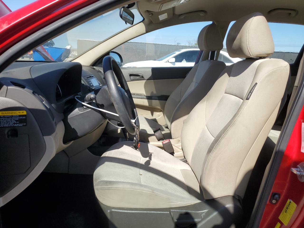 2012 Hyundai Elantra - Image 7