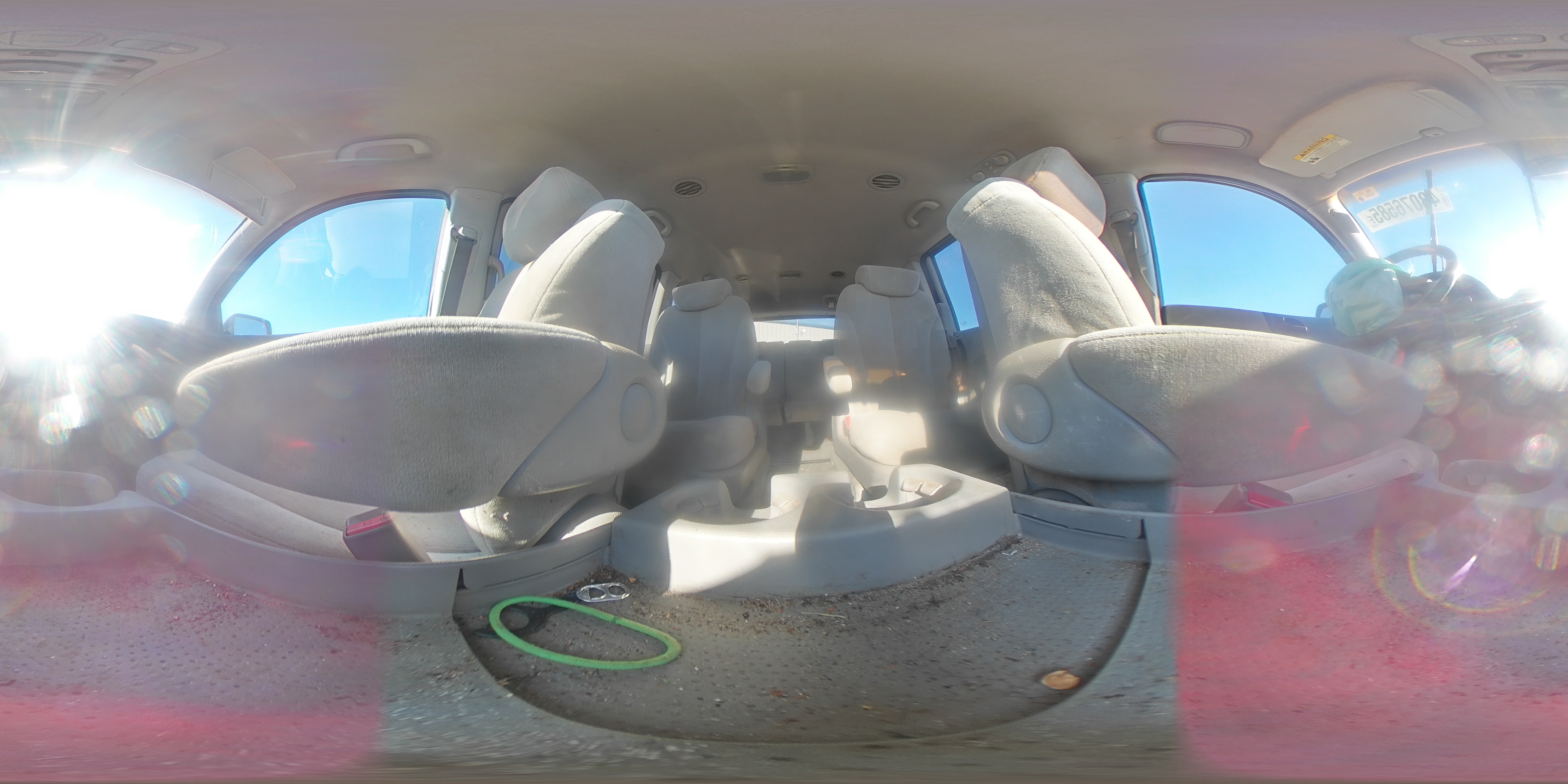 2008 Kia Sedona - Image 14