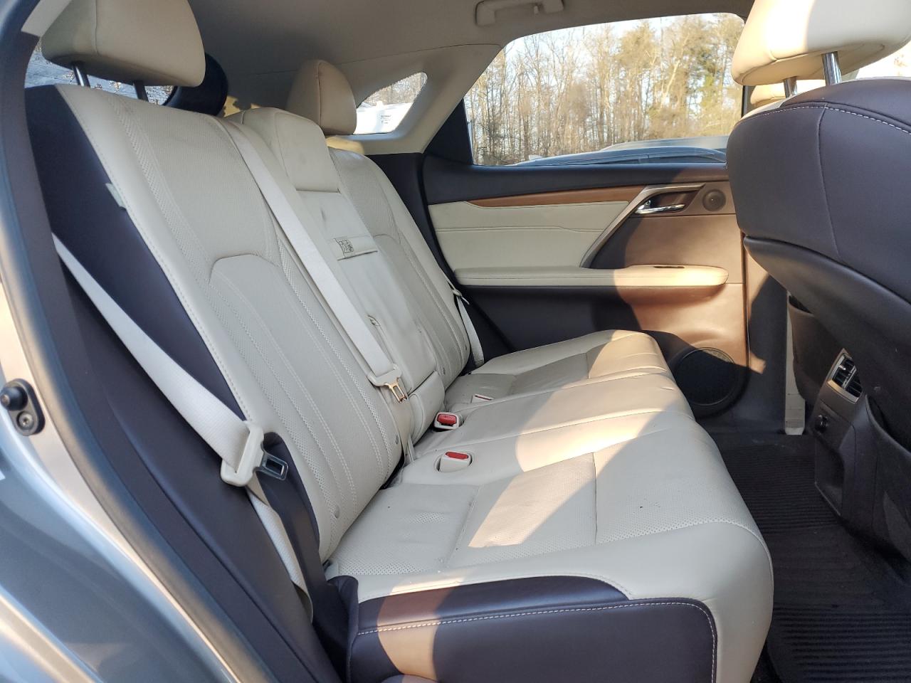 2017 Lexus RX - Image 11