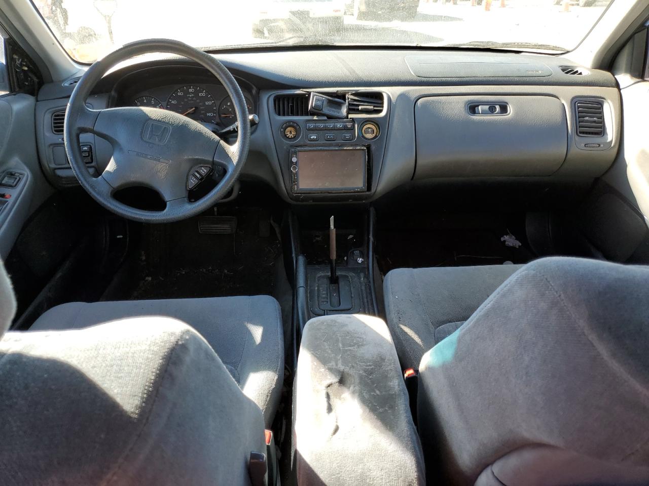 1999 Honda Accord - Image 8