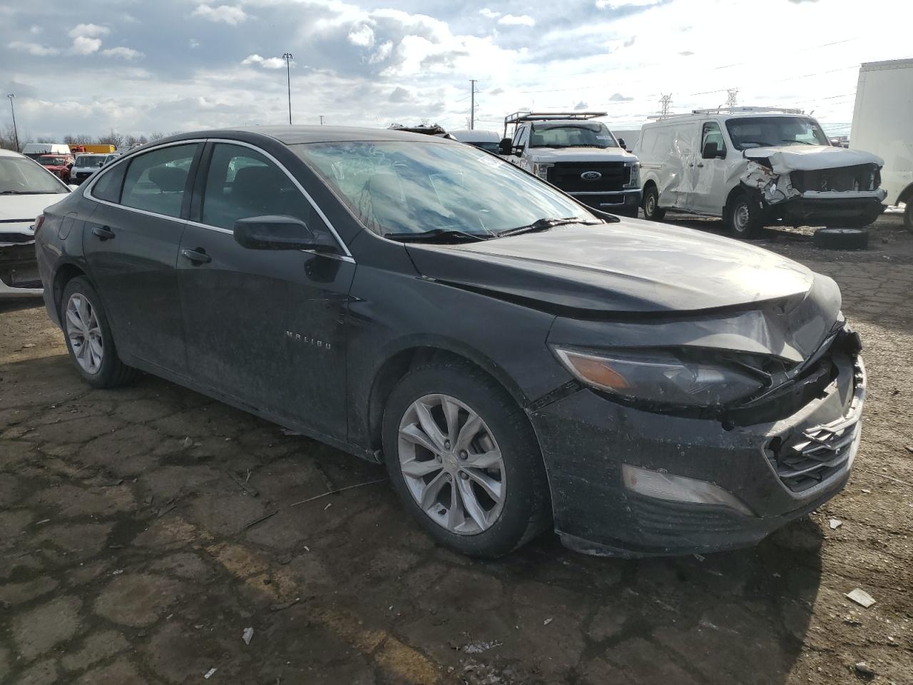 2019 Chevrolet Malibu - Image 4