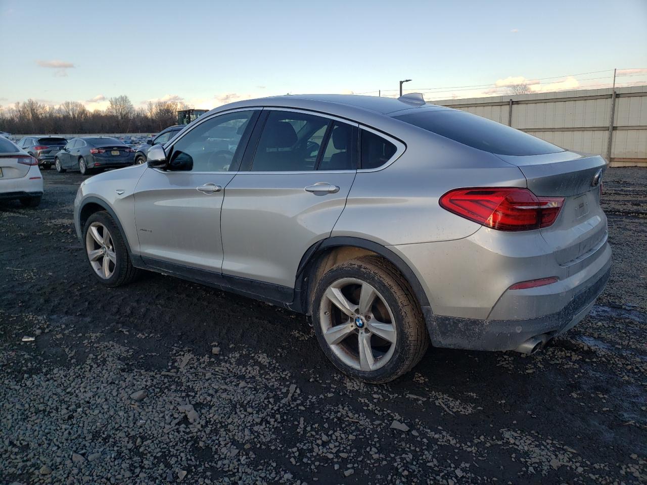 2016 BMW X4 - Image 2