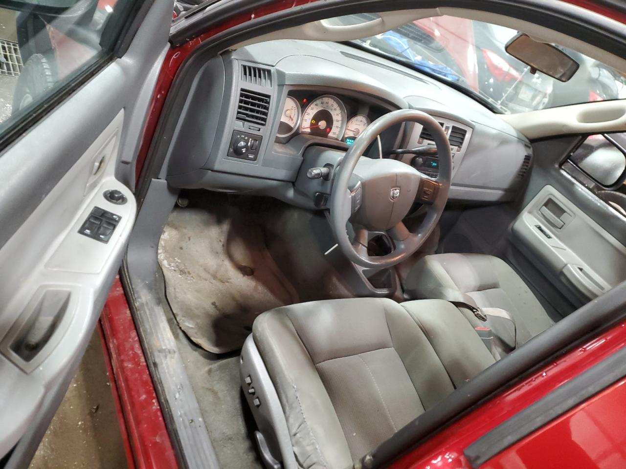 2006 Dodge Dakota - Image 8