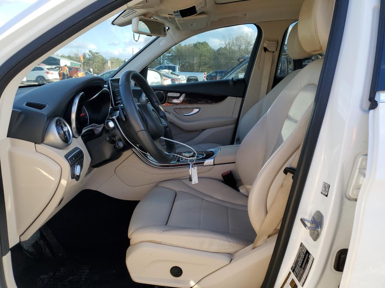 2018 Mercedes-Benz GLC - Image 7