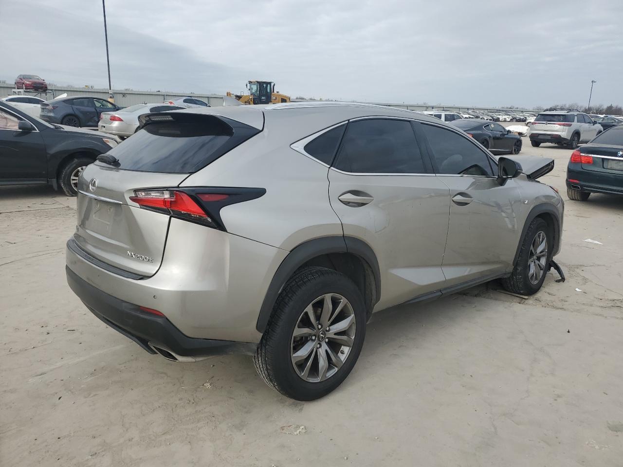 2015 Lexus NX - Image 3