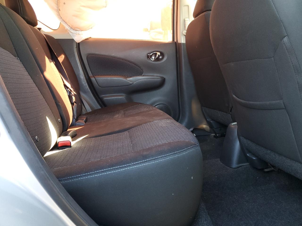 2016 Nissan Versa - Image 11
