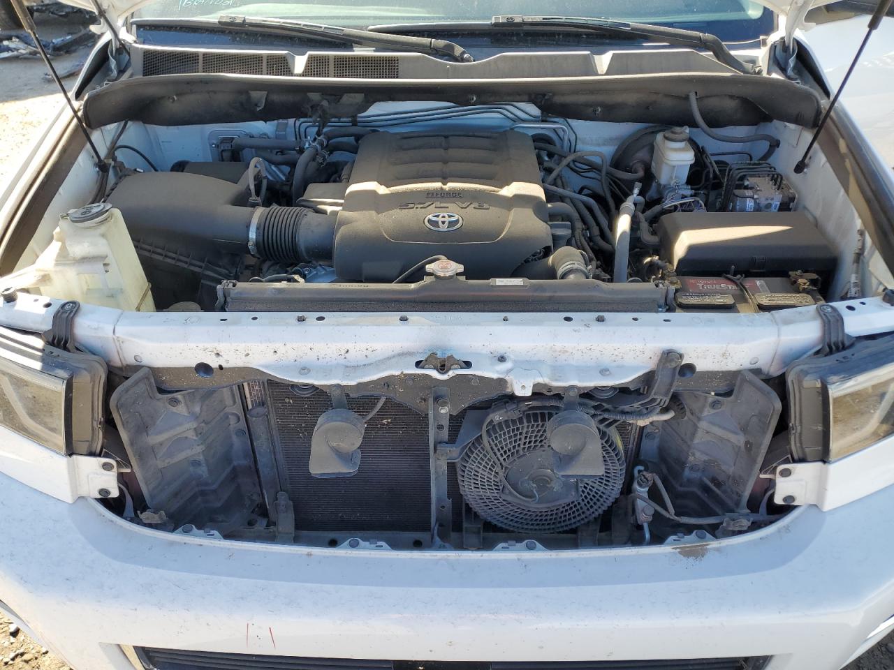 2019 Toyota Sequoia - Image 12