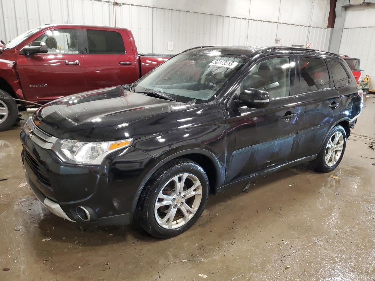 2015 Mitsubishi Outlander - Image 1