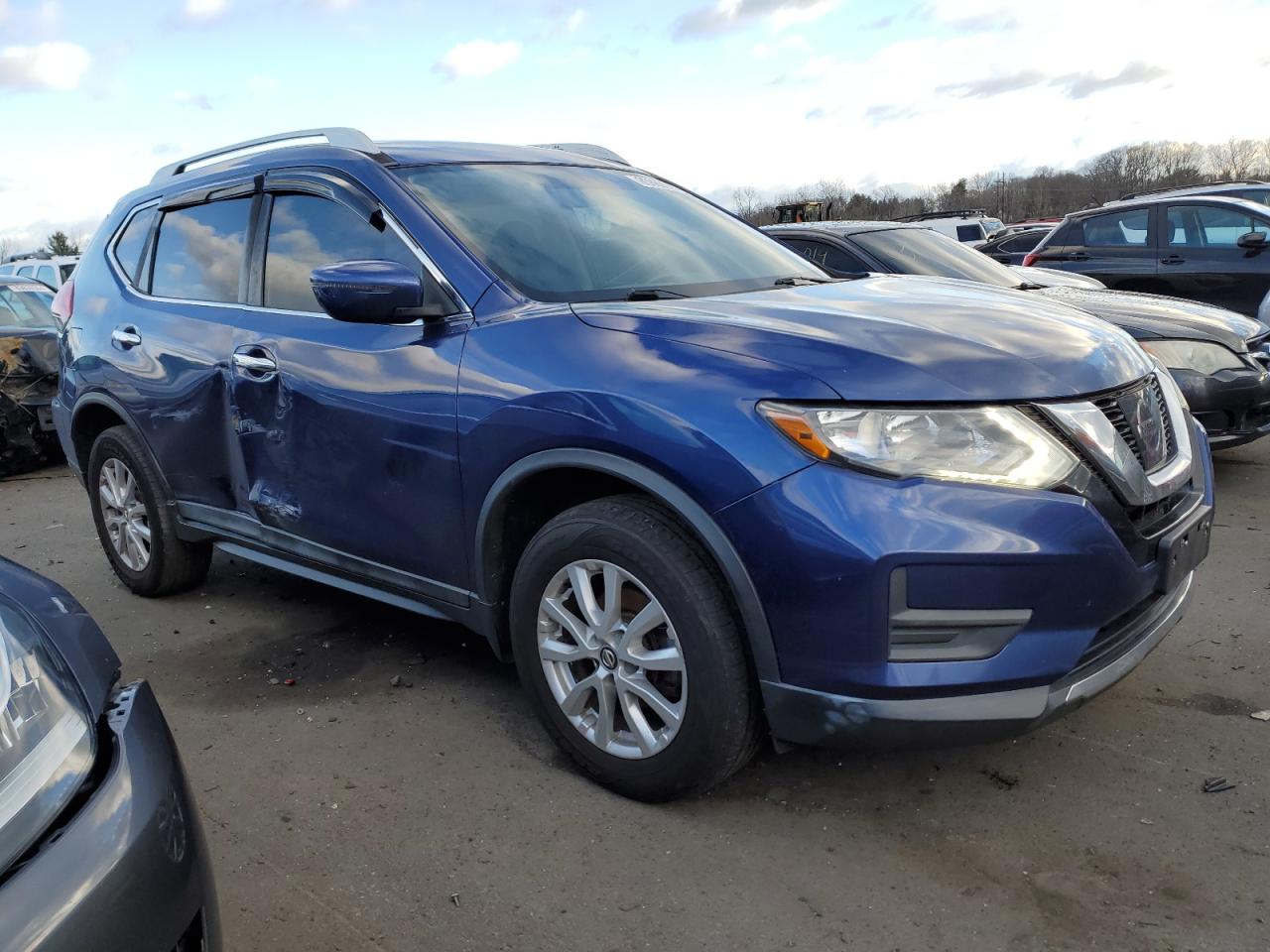 5N1AT2MV7HC887132 NISSAN ROGUE 2017