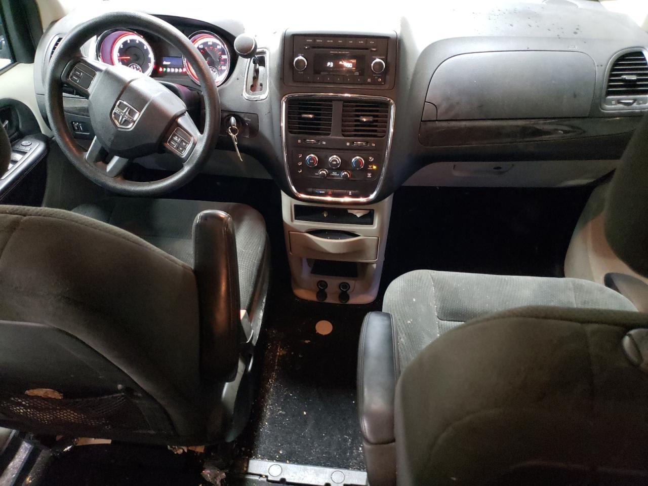 2016 Dodge Caravan - Image 8