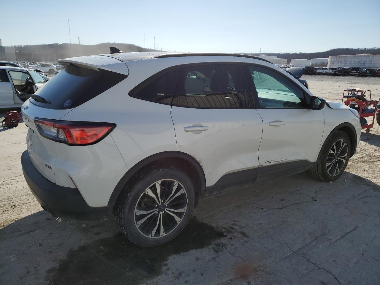 2022 Ford Escape - Image 3