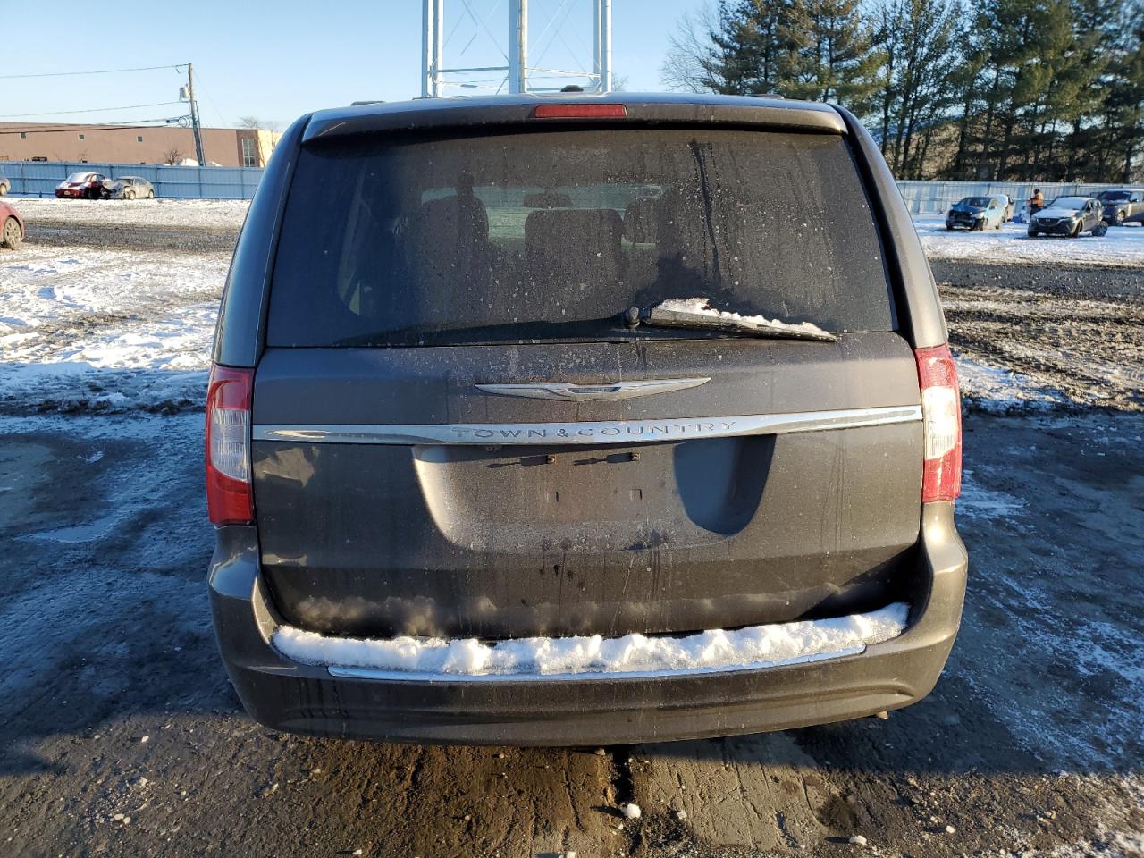 2016 Chrysler Town & Country - Image 6