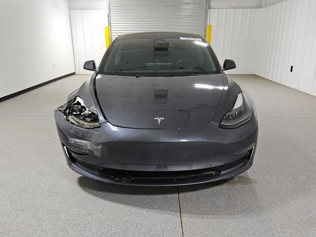  TESLA MODEL 3 2023 Серый