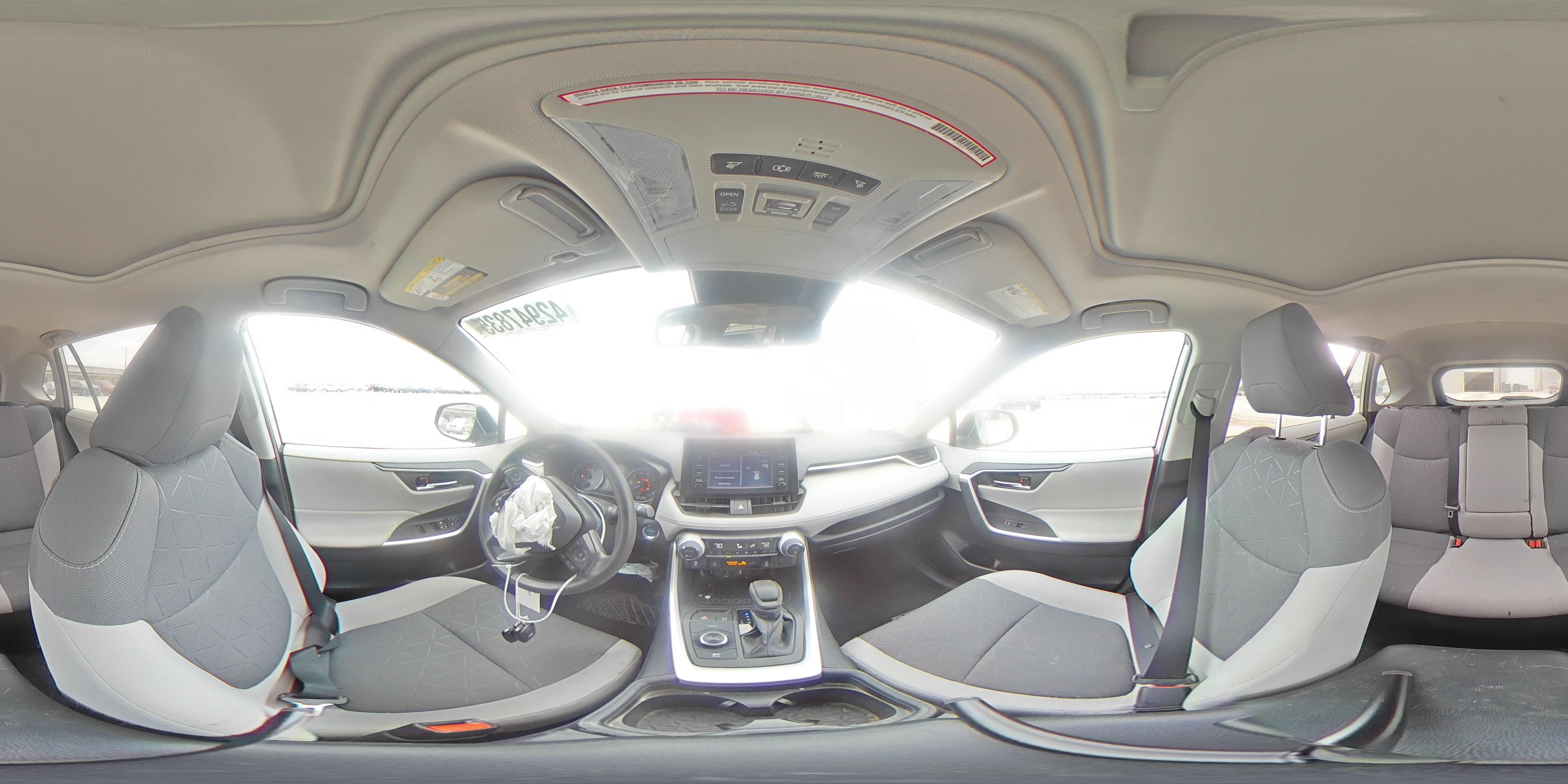 2019 Toyota RAV 4 - Image 14