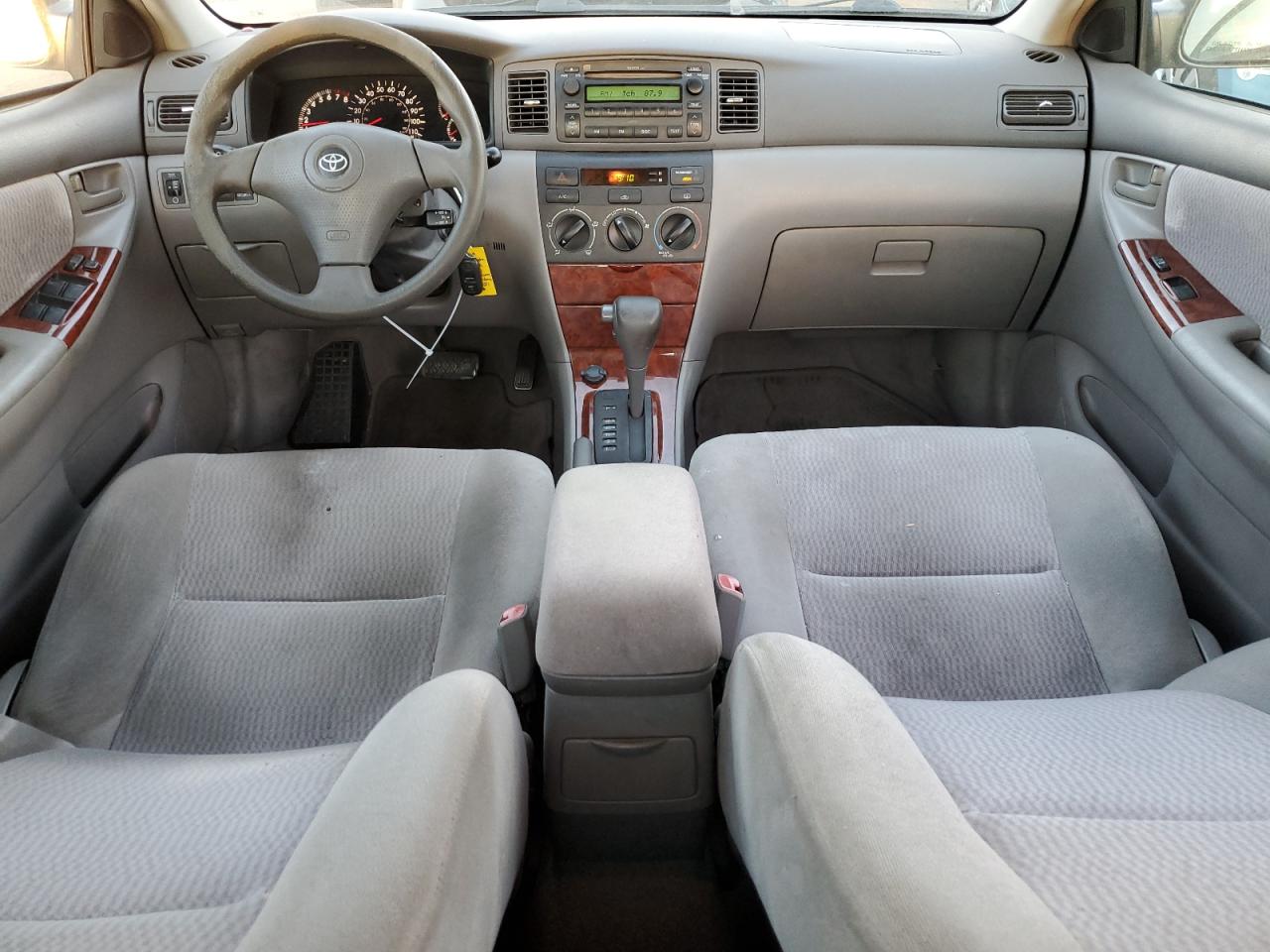 2005 Toyota Corolla - Image 8
