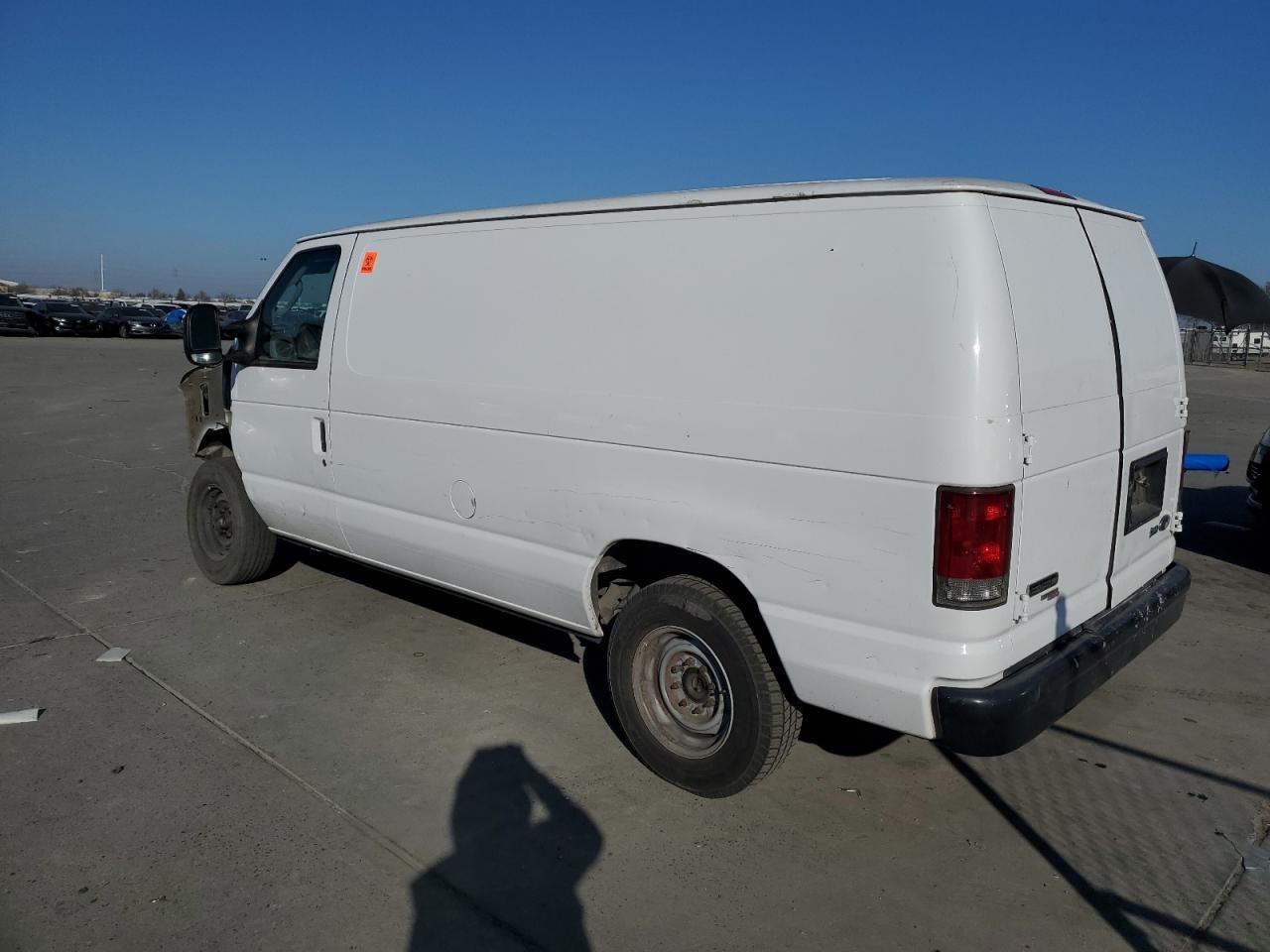 2014 Ford Econoline - Image 2