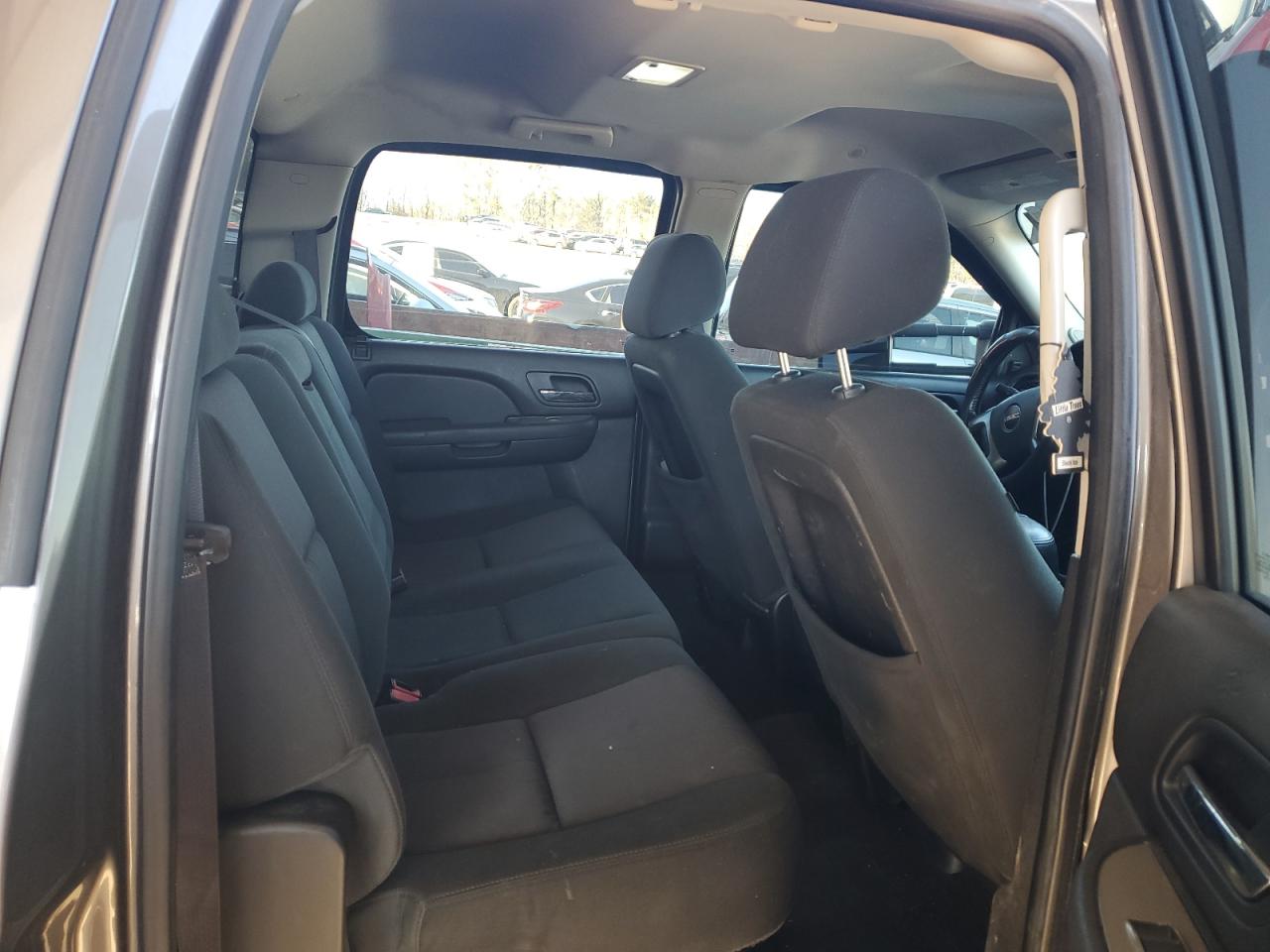 2012 GMC Sierra - Image 10