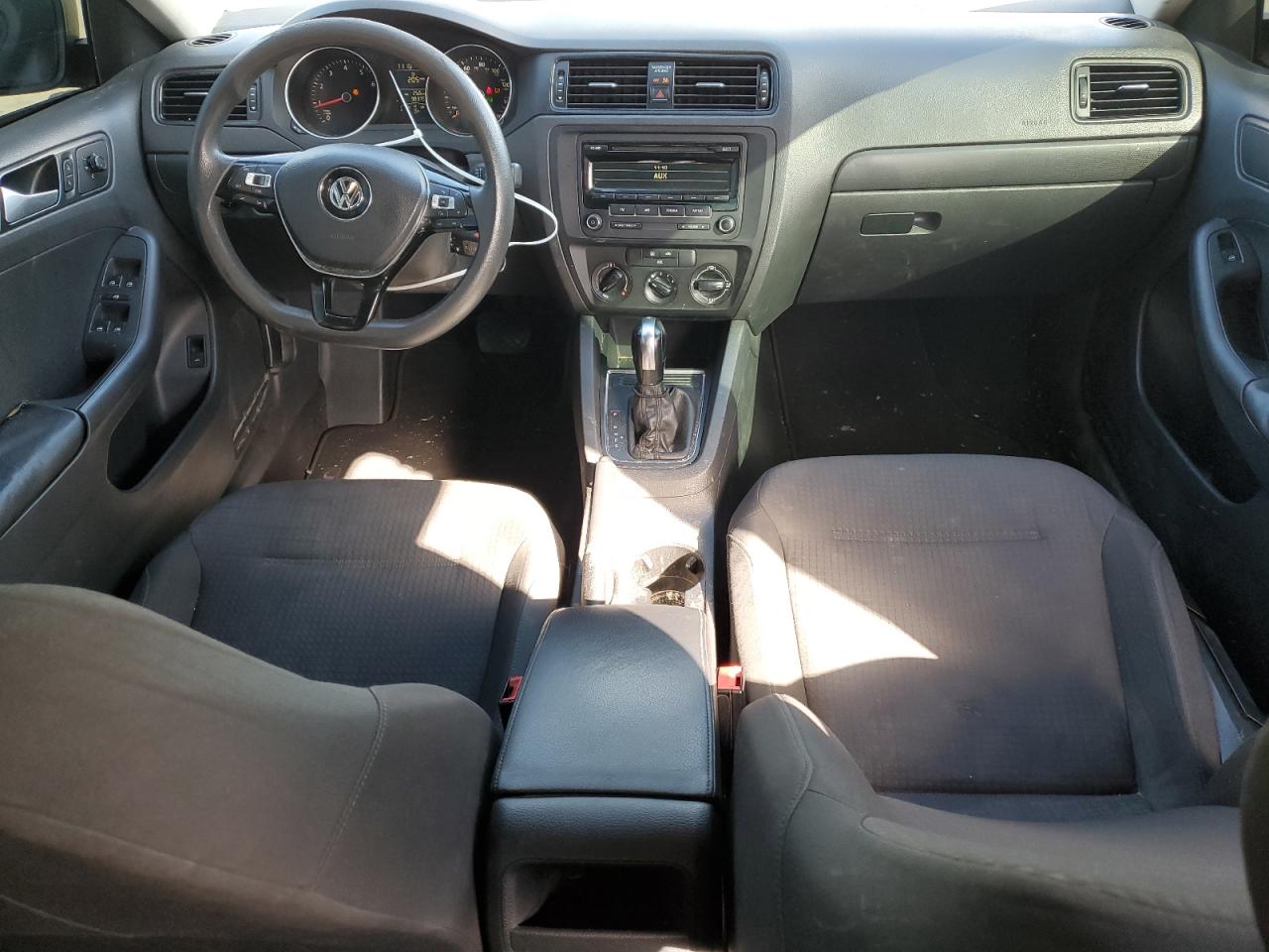 2015 Volkswagen Jetta - Image 8