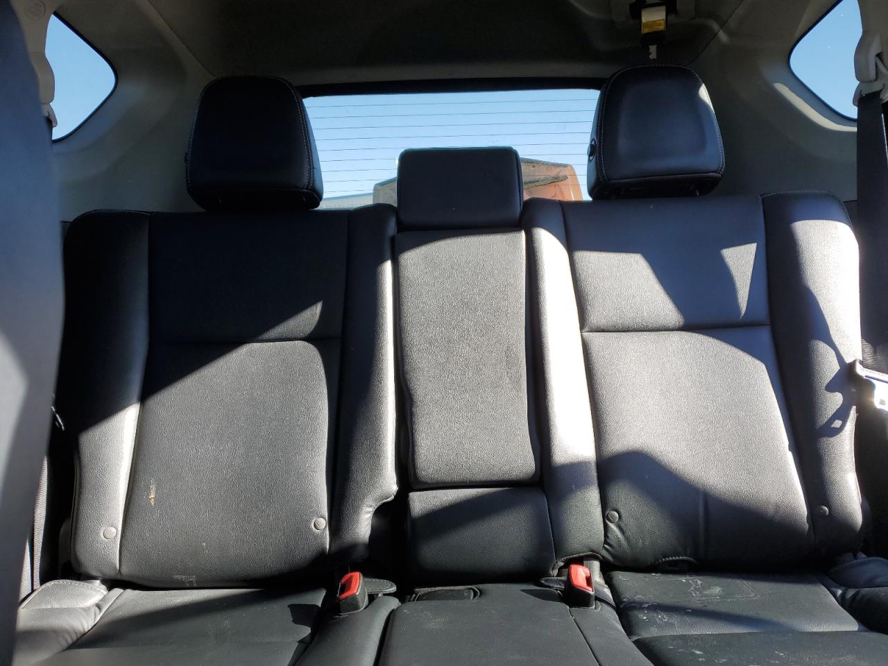 2015 Toyota RAV 4 - Image 10