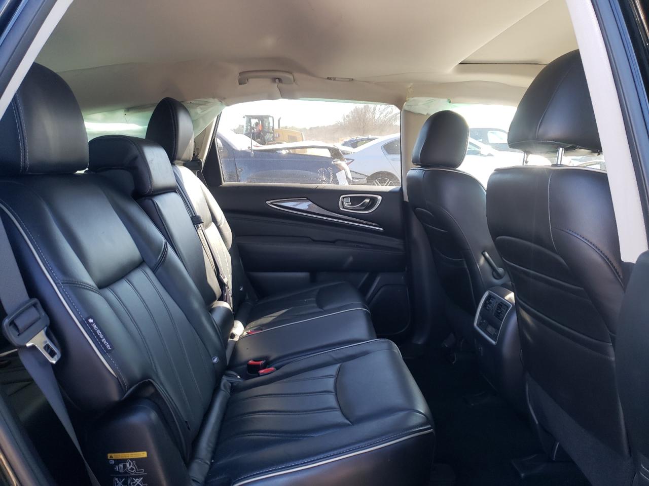 2018 Infiniti QX60 - Image 11