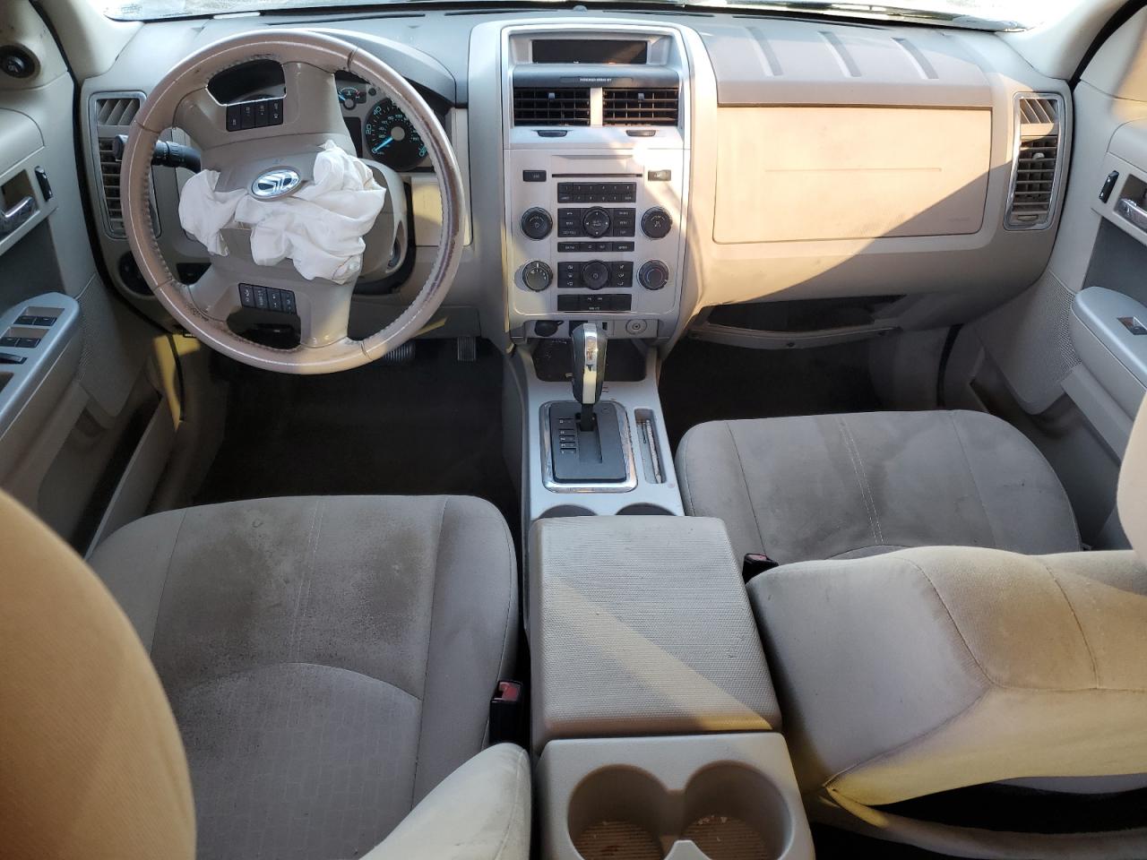2011 Mercury Mariner - Image 8