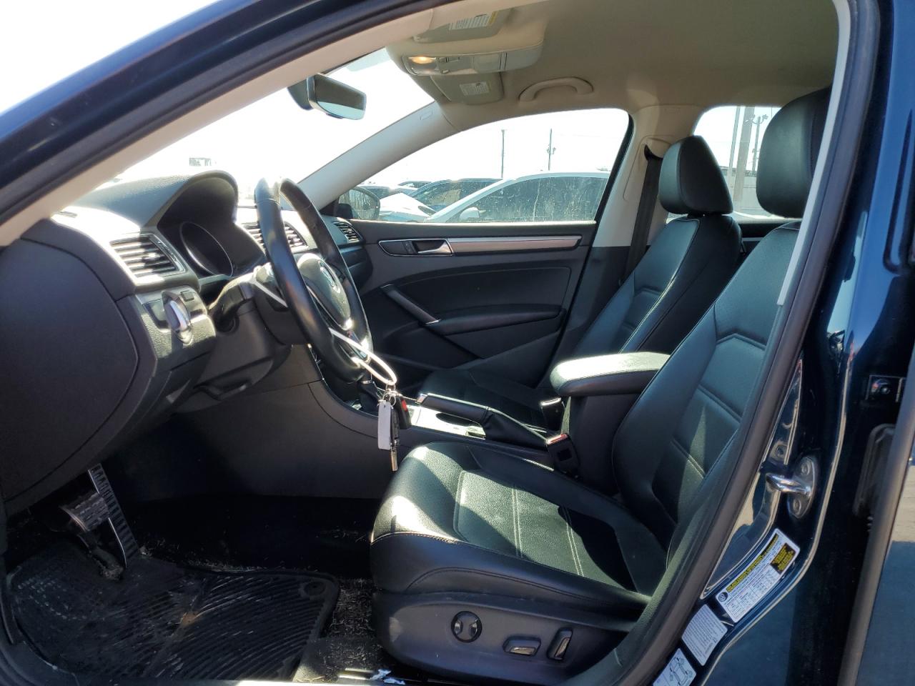 2018 Volkswagen Passat - Image 7