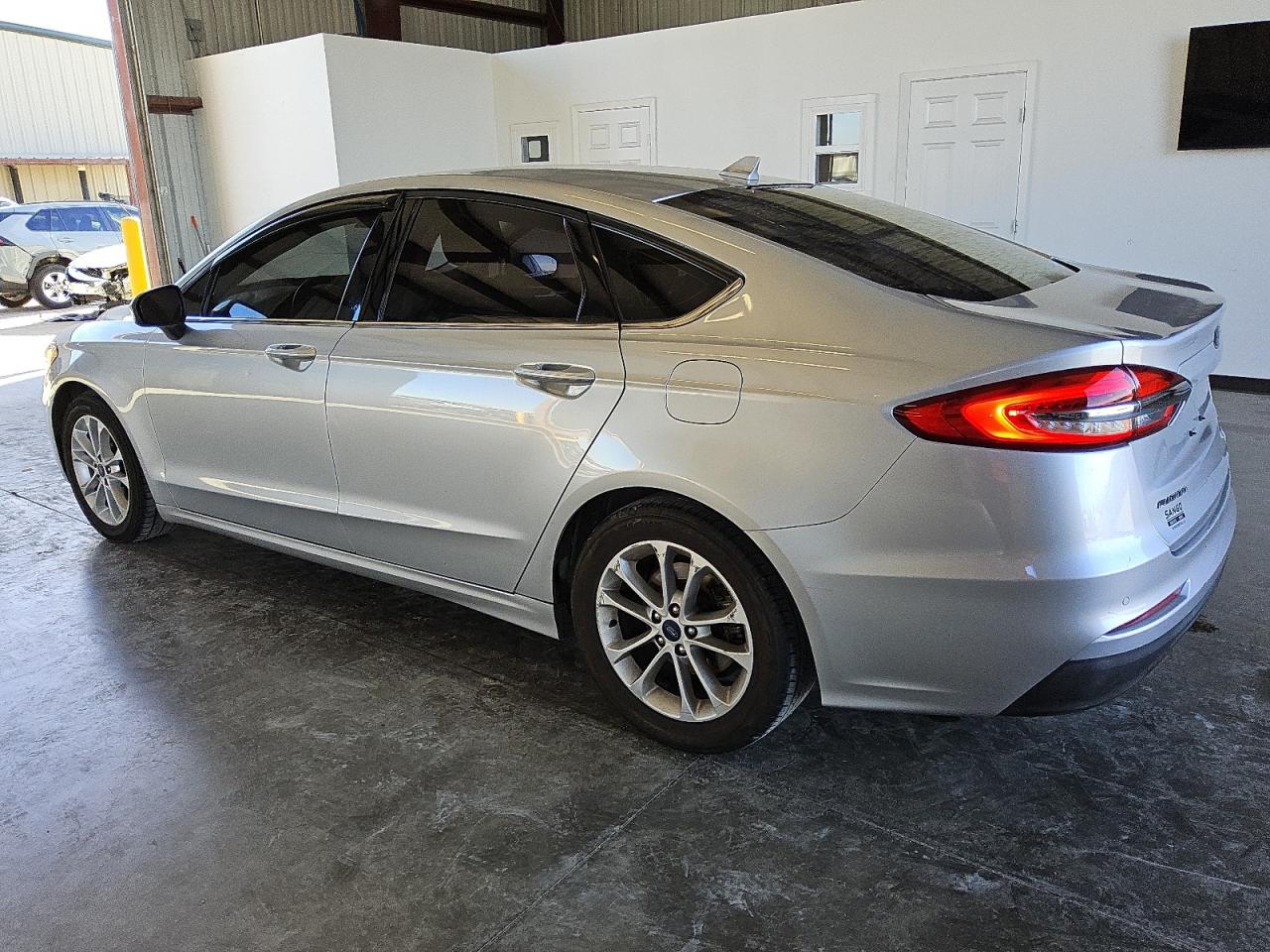 3FA6P0HD8KR127455 FORD FUSION 2019