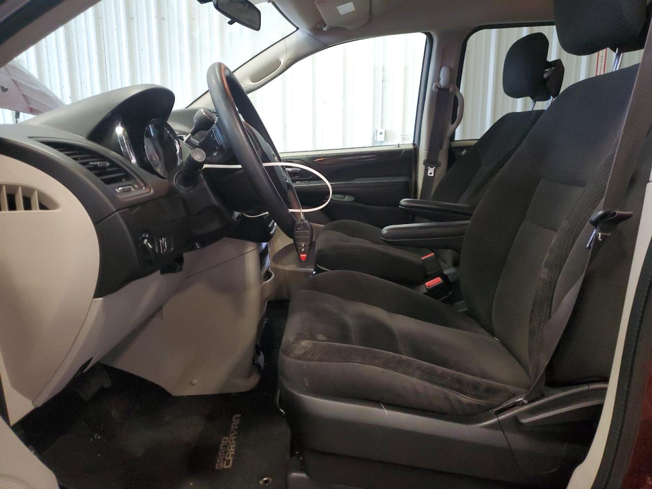 2017 Dodge Caravan - Image 7