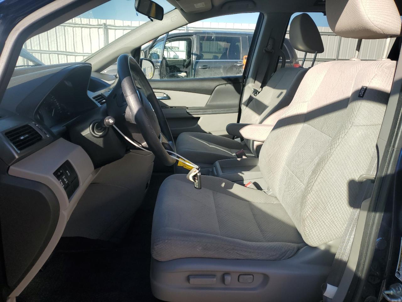 2016 Honda Odyssey - Image 7
