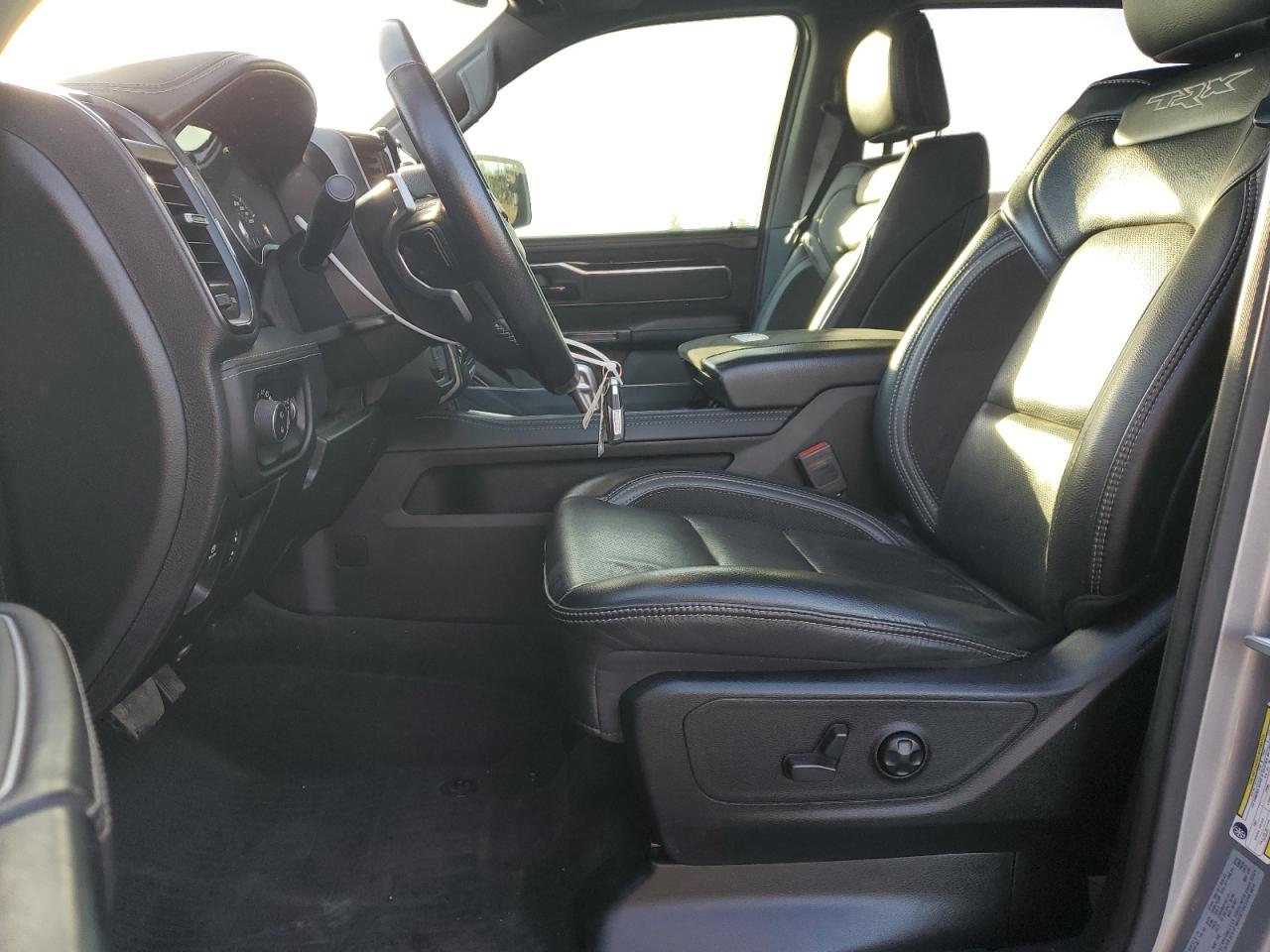 2021 RAM 1500 - Image 7