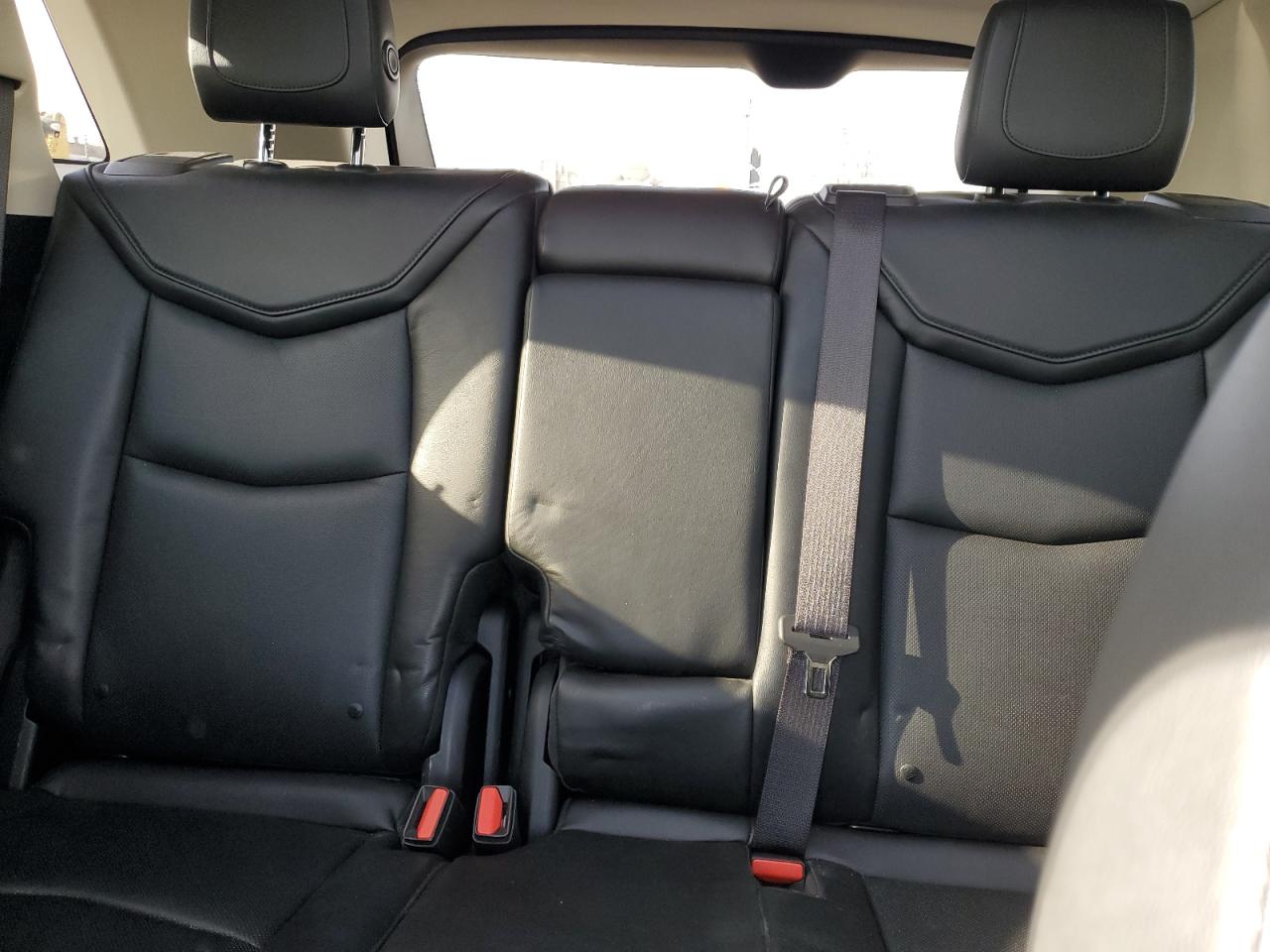 2017 Cadillac XT5 - Image 10