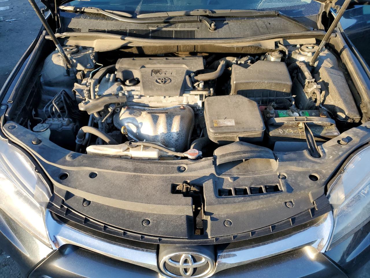 2016 Toyota Camry - Image 11