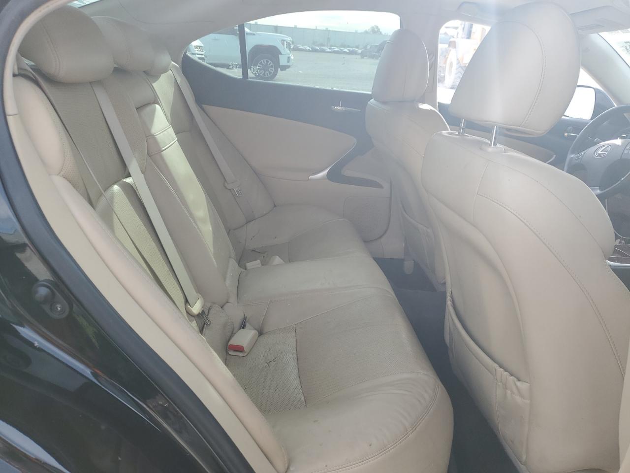 2008 Lexus IS - Image 11